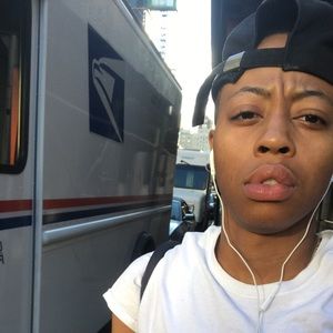 Meet your Posher, Laty